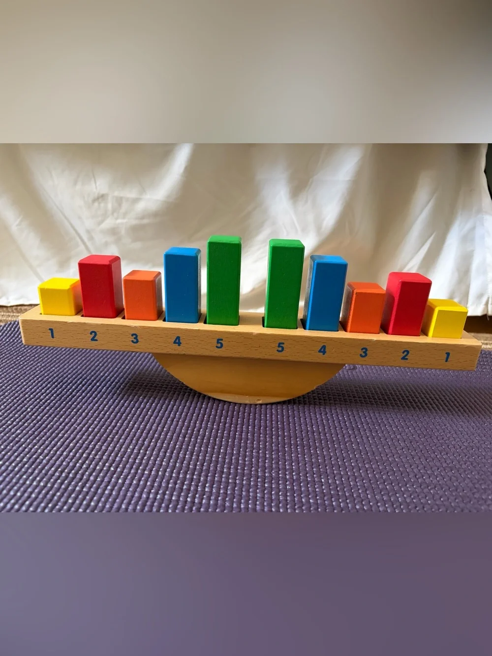 Melissa & Doug Balance Toy Wood w/Blocks & Cards, 3+. EUC Montessori learning